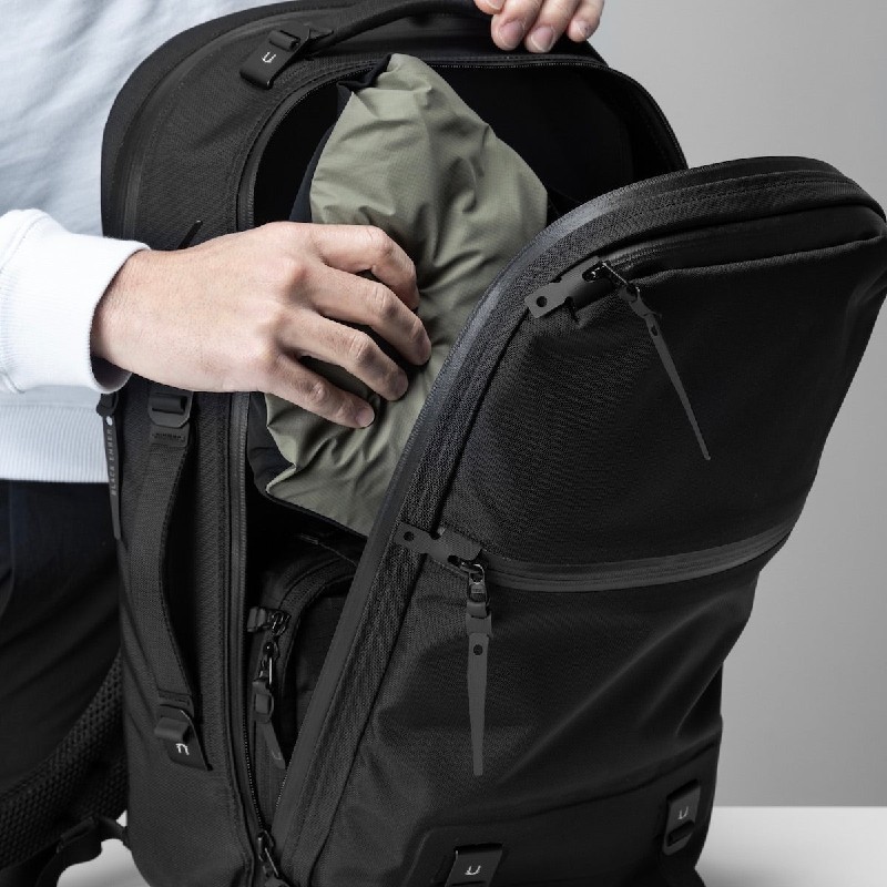 楽天市場】ブラックエンバー リュック BLACK EMBER CITADEL R2 バックパック 25L 通勤 通学 出張 15インチPC対応  ビジネスリュック メンズ レディース ラウンド型 7219012 【正規販売店】 : 【公式】バッグ通販TORATO