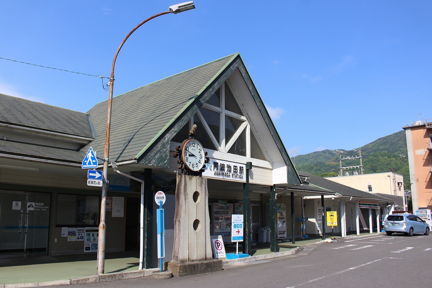 阿波池田駅a03