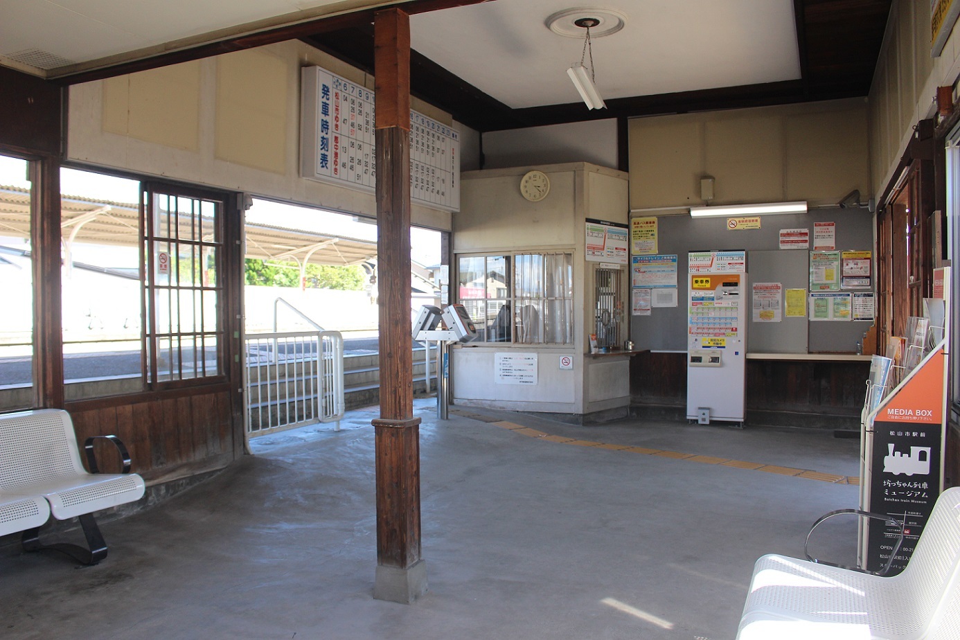 松前駅(まさき)a08