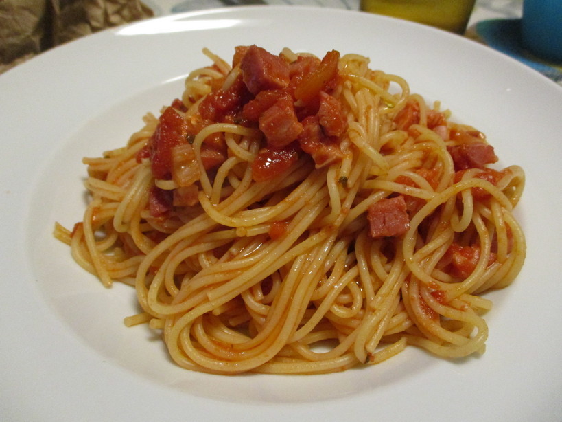 spaghettini_al_pomodoro_con_prosciutto_cotto2_230609