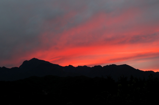 明日の晴れを約束する夕焼け・・・甲斐駒ヶ岳。