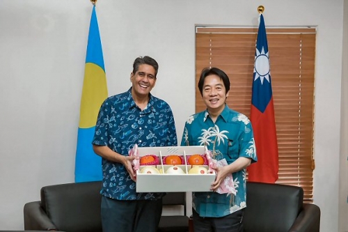 2a 600 Lai visits Palau