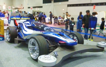 タミヤフェア2023 “Tamiya Fair”ツインメッセ静岡2023年11月18日㈯19日㈰ミニ四駆「エアロ アバンテ」ミニ四駆実車化プロジェクト1／1 GIANT MINI 4WD PROJECT