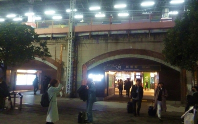JR新橋駅JR東日本山手線東京メトロゆりかもめ都営地下鉄SL広場