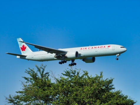 Air Canada Boeing 777-333(ER)　＠NRT