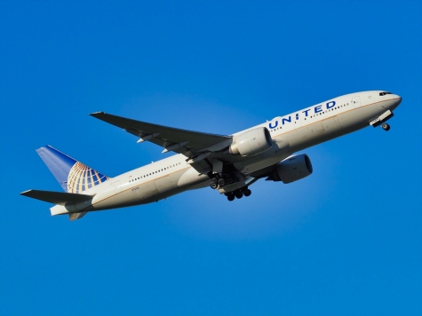 United Airlines Boeing 777-224(ER)