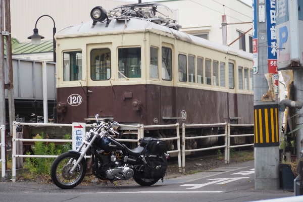 香川　高松　仏生山駅　レトロ　電車　旧型車両　ことでん