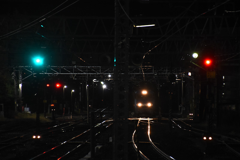 2023年11月18日撮影　南松本にて　篠ノ井線5463ﾚ　EH200-21号機　正面から