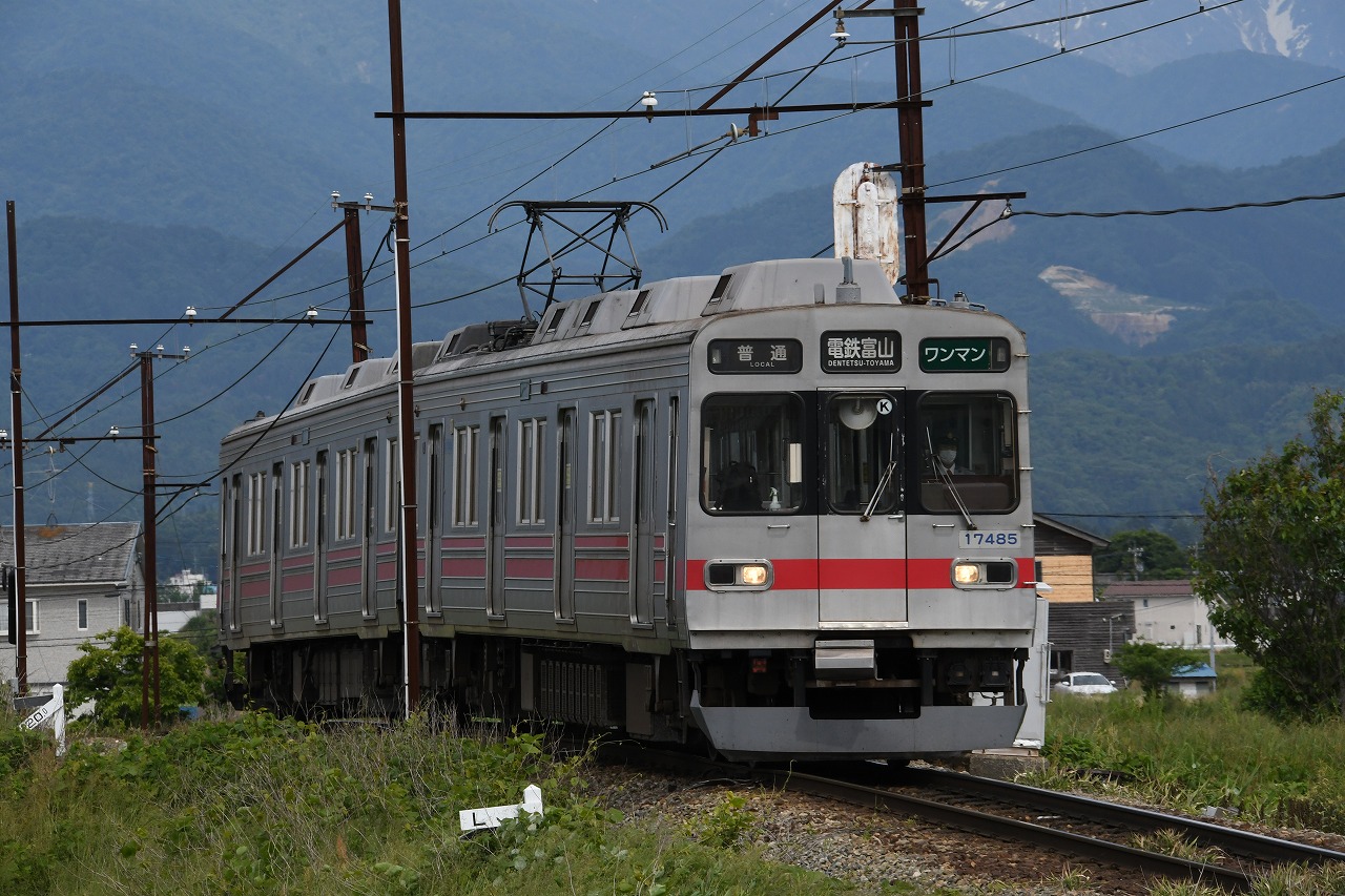 鉄道旅記録】くずはモール「SANZEN-HIROBA」で昔の京阪電車に