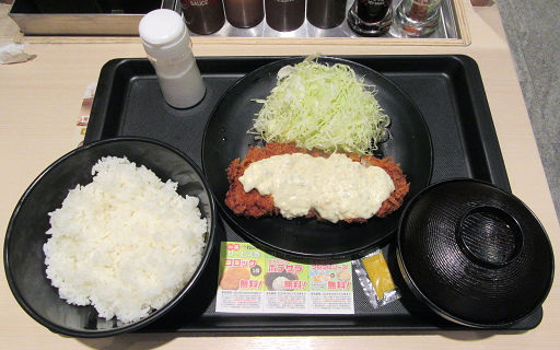 タルタルチキンカツ定食 (3)