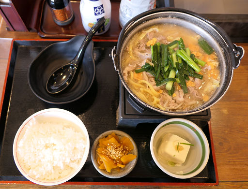 にんにく豚塩鍋定食 (5)