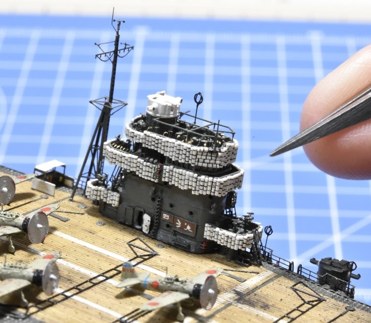 日本海軍 航空母艦 【飛龍】（1942年 ミッドウェー海戦時） 製作中 マントレット設置開始F-hgmNpaAAAJgvj◆模型製作工房 聖蹟