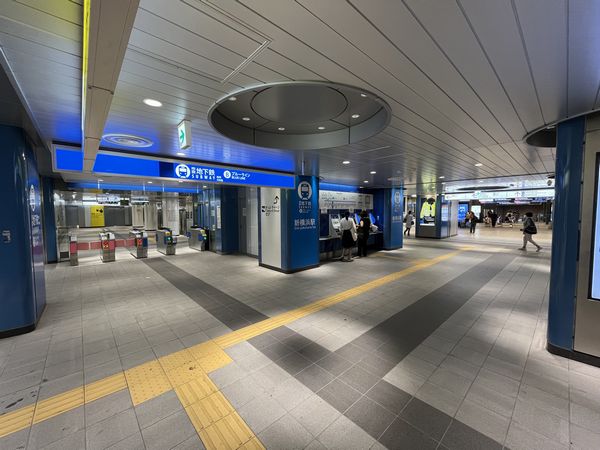 市営地下鉄コンコース中央に新設された改札口